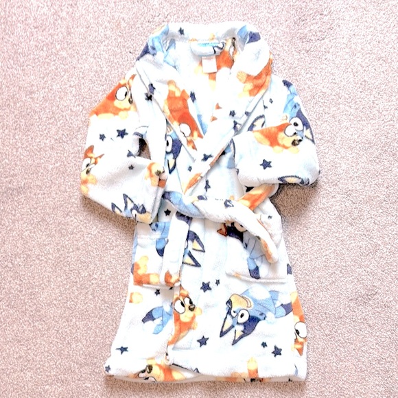Bluey and Friends Kids Cozy Blue Cartoon Bathrobe Size 5T - Picture 2 of 11